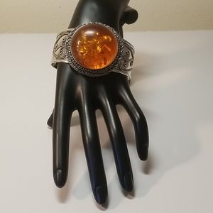 FANTASTIC AMBER BRACELET NWOT